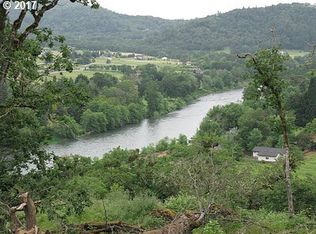 2845 Del Rio Rd, Roseburg, OR 97471