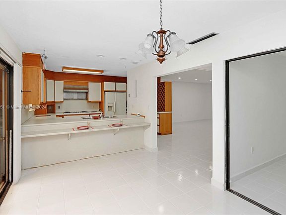 3rd image of 15807 Kingsmoor Way