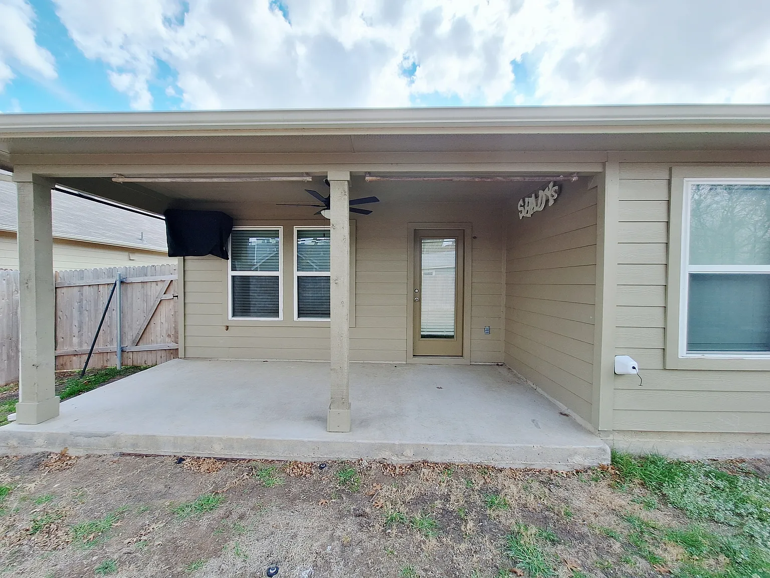 1327 Camden Lane - 1 — Photo 2