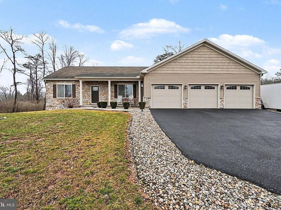 1st image of 3235 Sutton Dr