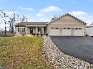 3235 Sutton Dr, Harrisburg, PA 17112