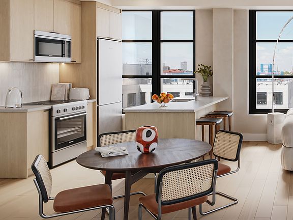 3rd image of 499 President St #321