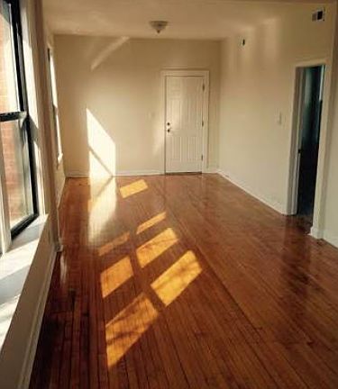 5th image of 3721 W Belmont Ave