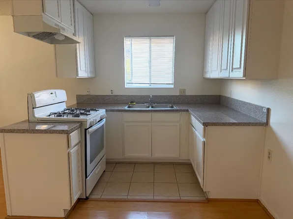 1305 E Carlton Dr #K, Glendale, CA 91205