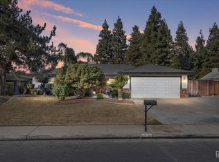 1601 El Portal Dr, Bakersfield, CA 93309