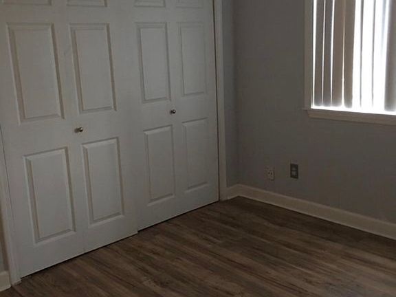3rd image of 1490 Harbor Dr Unit 100