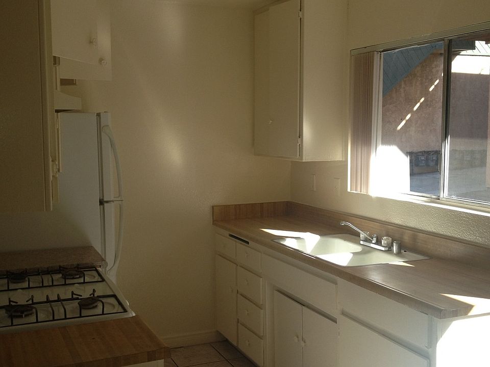 1st image of 756 N Garfield Ave APT 105