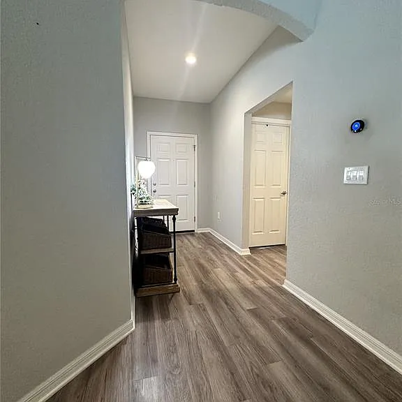 6911 Gideon Cir — Photo 3
