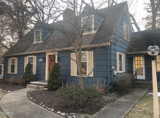 2222 Wilson Ct, Saint Joseph, MI 49085