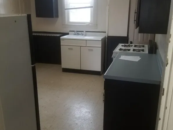 716 Ries St #2, Dubuque, IA 52001