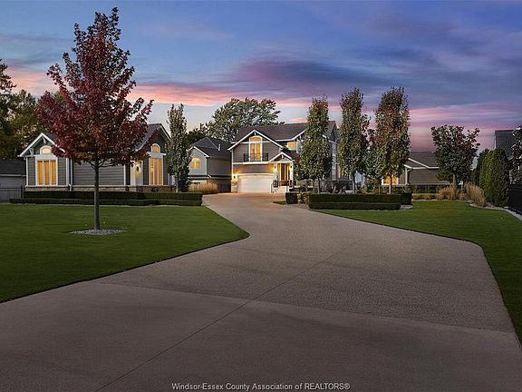 2nd image of 11770 Riverside Dr E