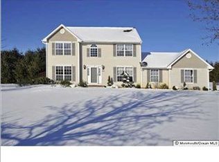 23 Tall Woods Dr, Manalapan, NJ 07726