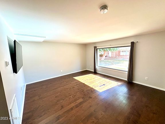 2nd image of 4529 N 17TH Avenue