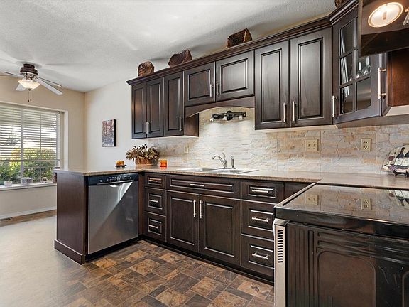 5th image of 33922 King Rd #14