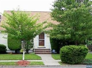 31 Market St, Garfield, NJ 07026