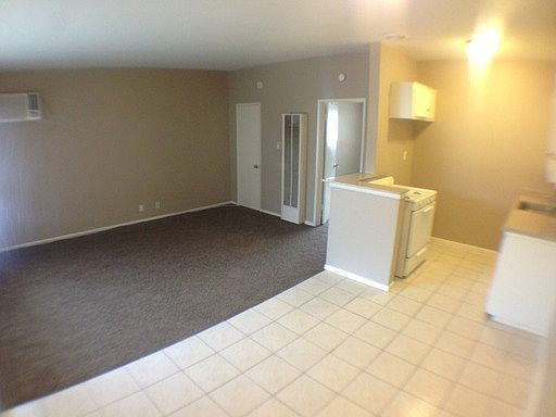 2nd image of 1643 W Malvern Ave APT 2