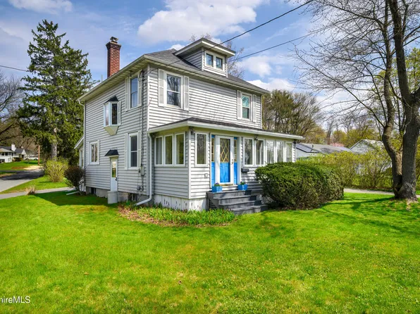 726 Simonds Rd, Williamstown, MA 01267