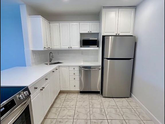 3rd image of 619 Orton Ave APT 303