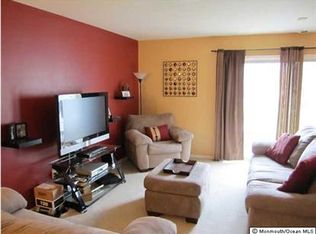 6 Birch Ln, Eatontown, NJ 07724