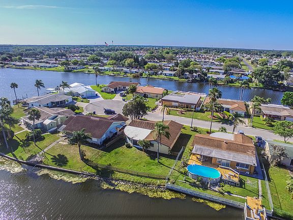 2nd image of 4139 Star Island Dr