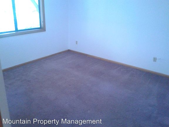 4th image of 25132 Valle Dr