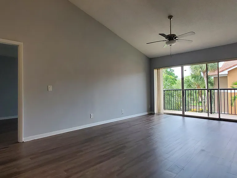9033 Wiles Rd #308 — Photo 7