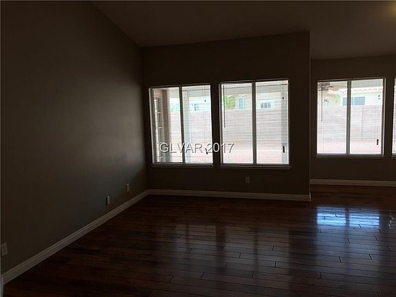 3rd image of 4601 Bradpoint Dr