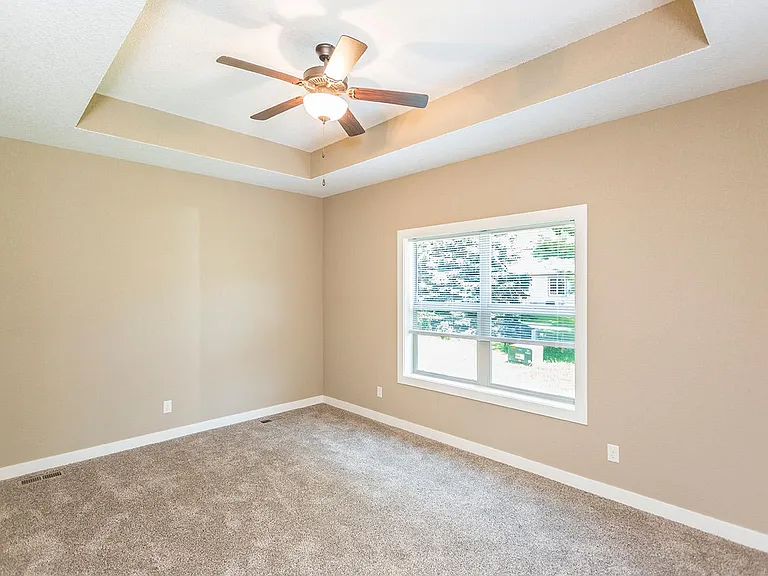 1659 Glade Dr SW — Photo 10