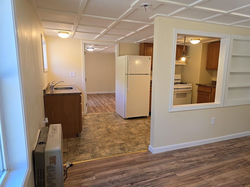 1st image of 111 Maple St #B