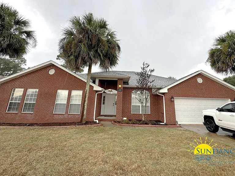 139 Strike Eagle Dr — Photo 1
