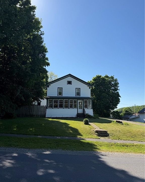 1st image of 202 Church St