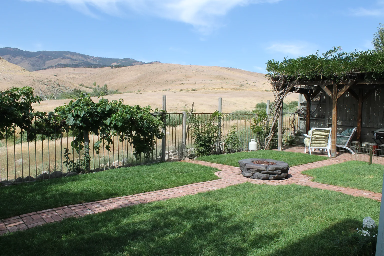 3106 Alpine Creek Rd photo 1