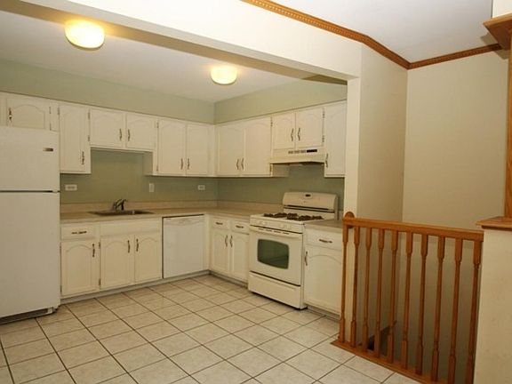 5th image of 1812 Carlisle Ct