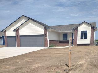 1910 S Bedford St, Wichita, KS 67207