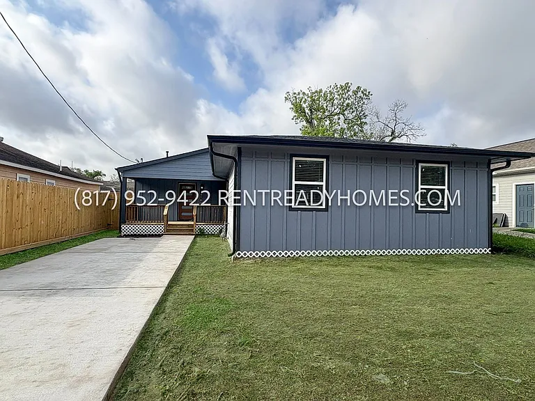 1416 Fairbanks St — Photo 4