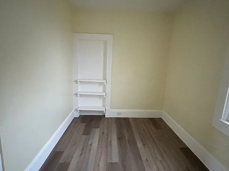 3158 W 41st St — Photo 11