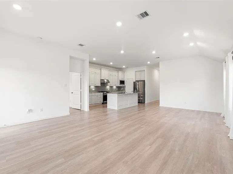 29338 Sweet Orange Ct — Photo 8
