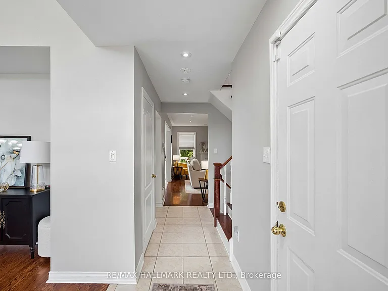 43 Nobbs Dr — Photo 5