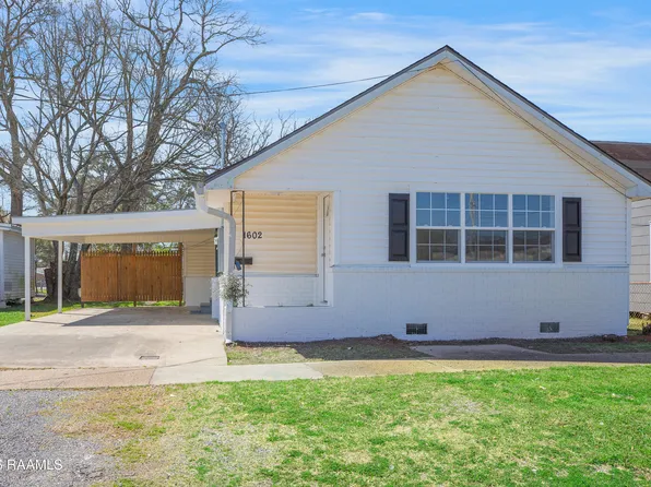 1602 Charity St, Abbeville, LA 70510