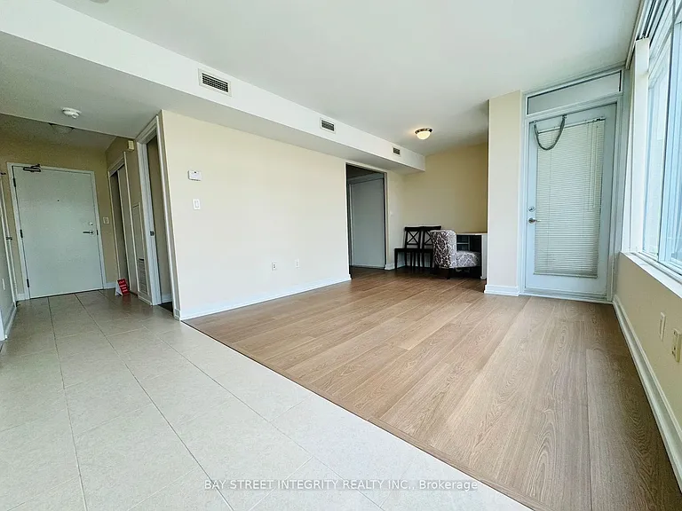 15 Brunel Ct #812 — Photo 6