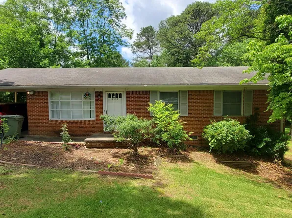 3989 Scott Dr, Forest Park, GA 30297