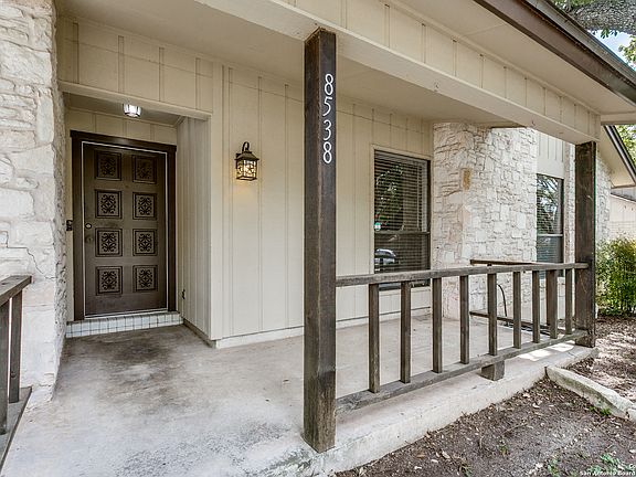 4th image of 8538 Chimneyhill