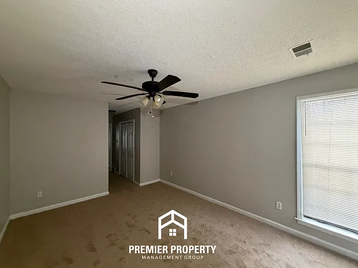 6934 Tobin Dr — Photo 10