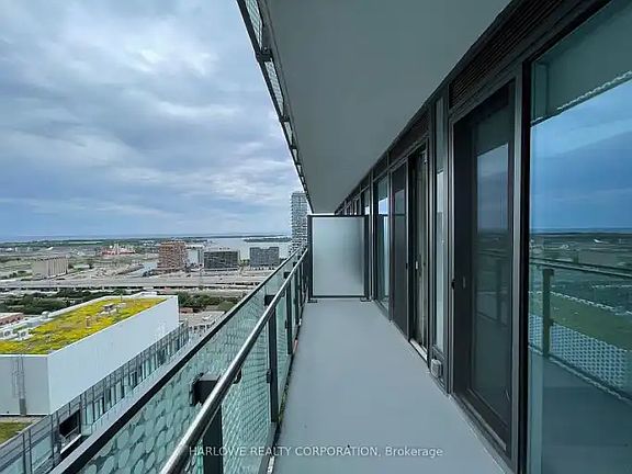 4th image of 135 Lower Sherbourne St #2624