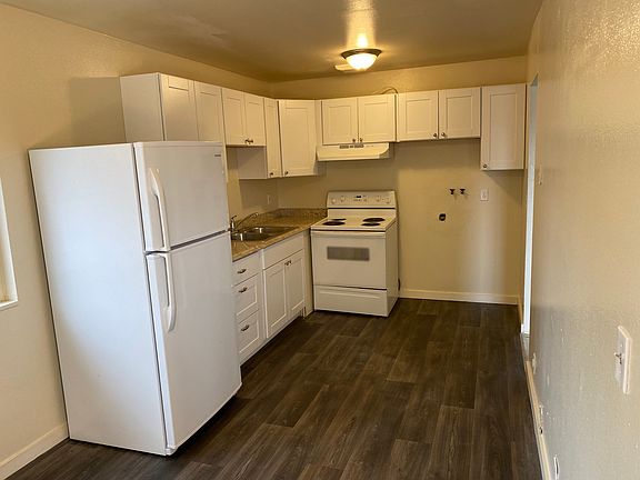 5th image of 1789 W Lake Park Dr APT 4