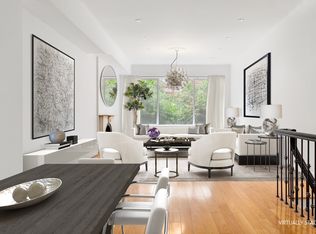 208 E 72nd St, New York, NY 10021