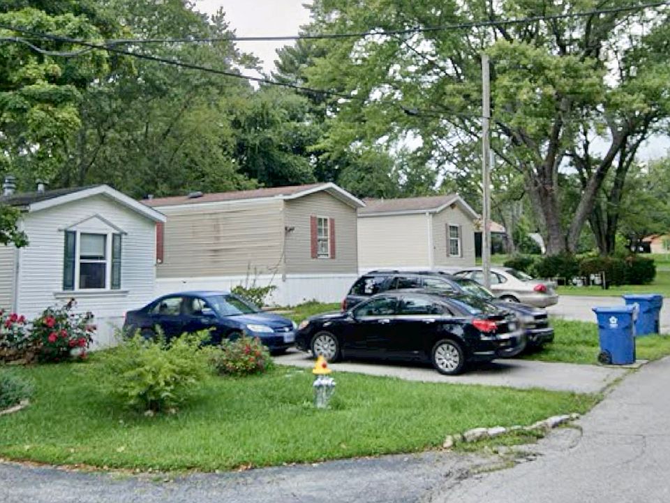 1st image of 215 N Johnson Ave