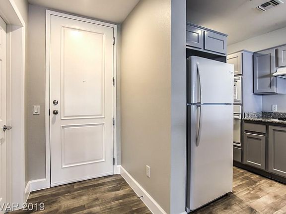 2nd image of 67 E Agate Ave Unit 301