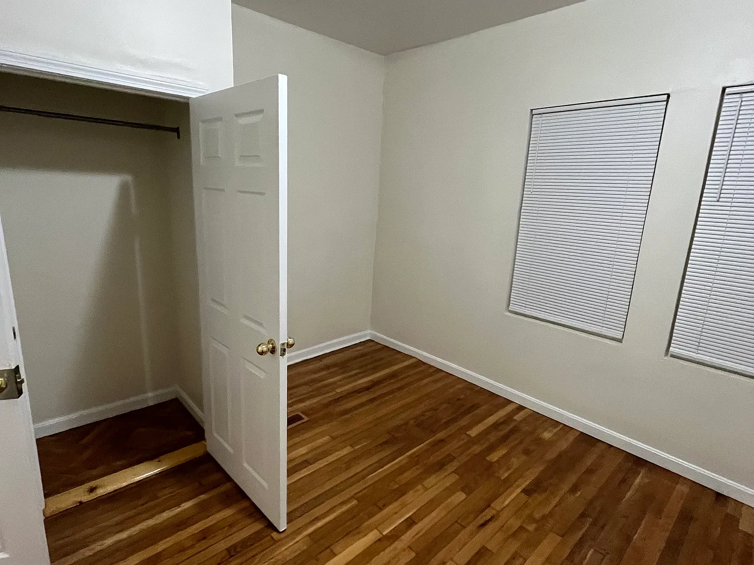 2 bed, 858 sqft, $2,600 — Photo 3