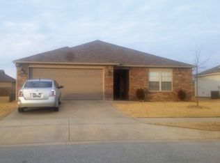603 W Gillian Ave, Rogers, AR 72756